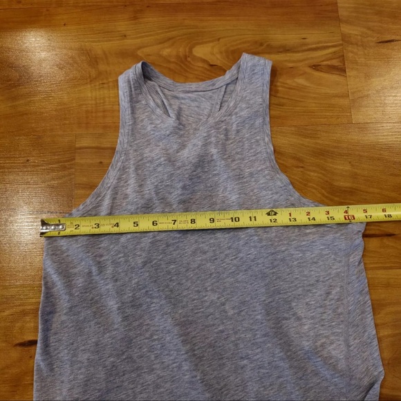 Lululemon Women’s Tank Top S/M Gray Black Open Split Back Athletic - Picture 4 of 5